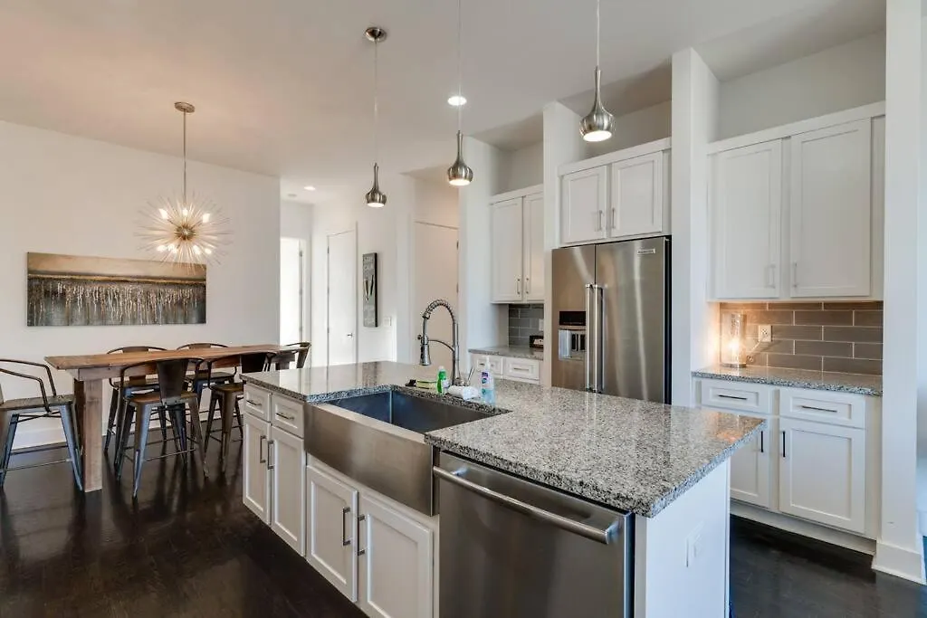 Holiday home Epic Location- Steps From 12Th S, Sleep12 Villa Nashville