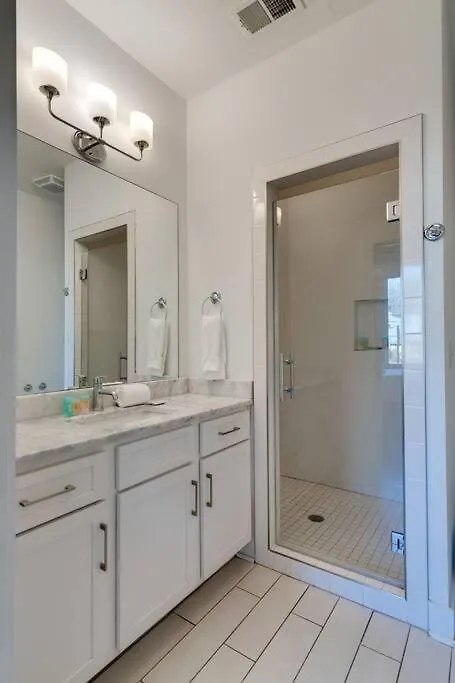 Holiday home Epic Location- Steps From 12Th S, Sleep12 Villa Nashville United States