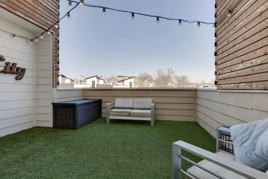 Epic Location- Steps From 12Th S, Sleep12 Villa Nashville Holiday home