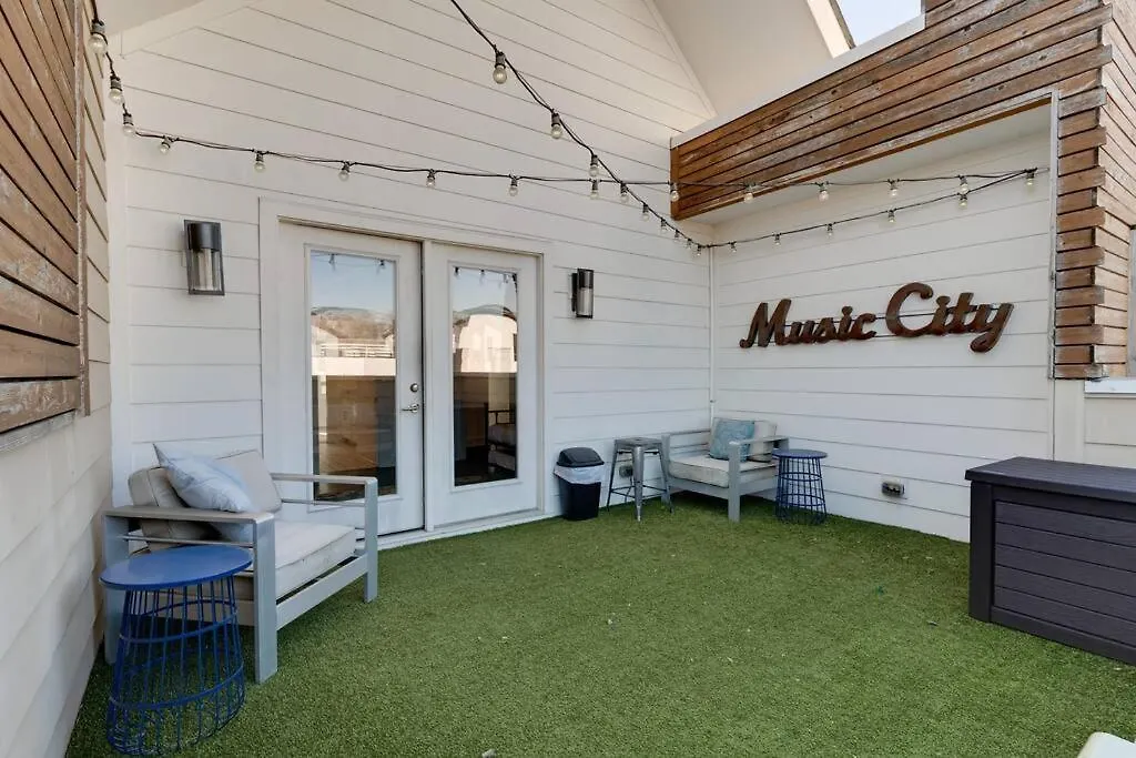 Epic Location- Steps From 12Th S, Sleep12 Villa Nashville Holiday home